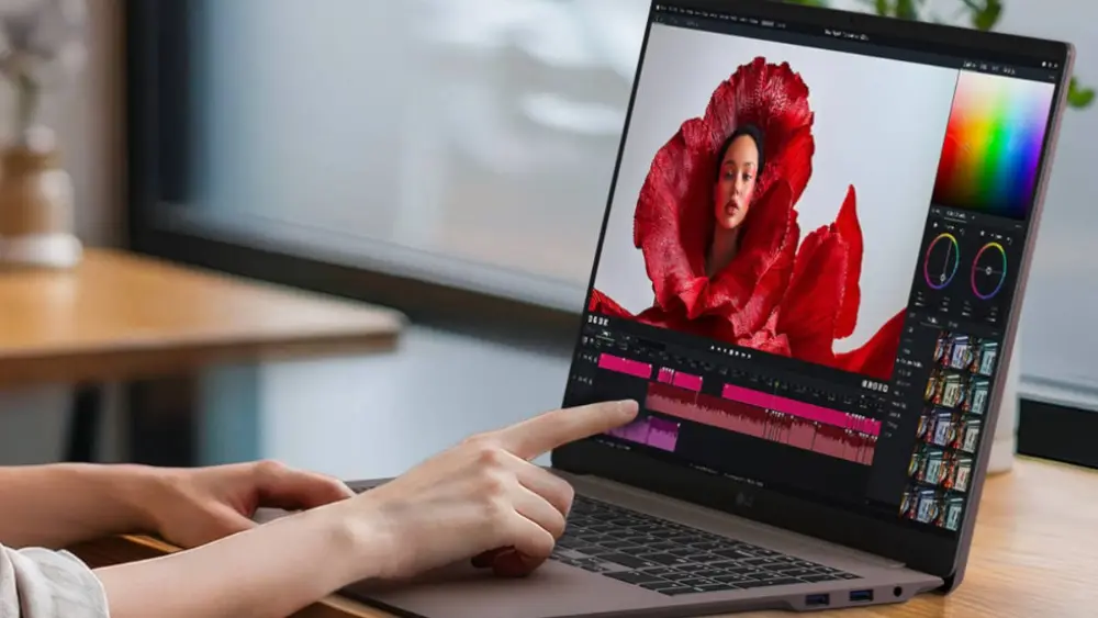 LG gram pro AI Chocolate: 17 pulgadas, 1,54 kg y mucha IA